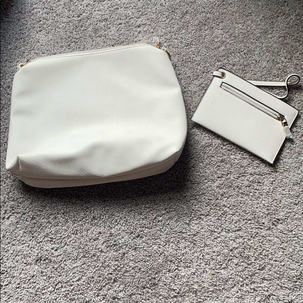 Extra large cosmetic bag & matching wristlet!